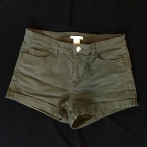 H&M Army Green High Waisted Shorta